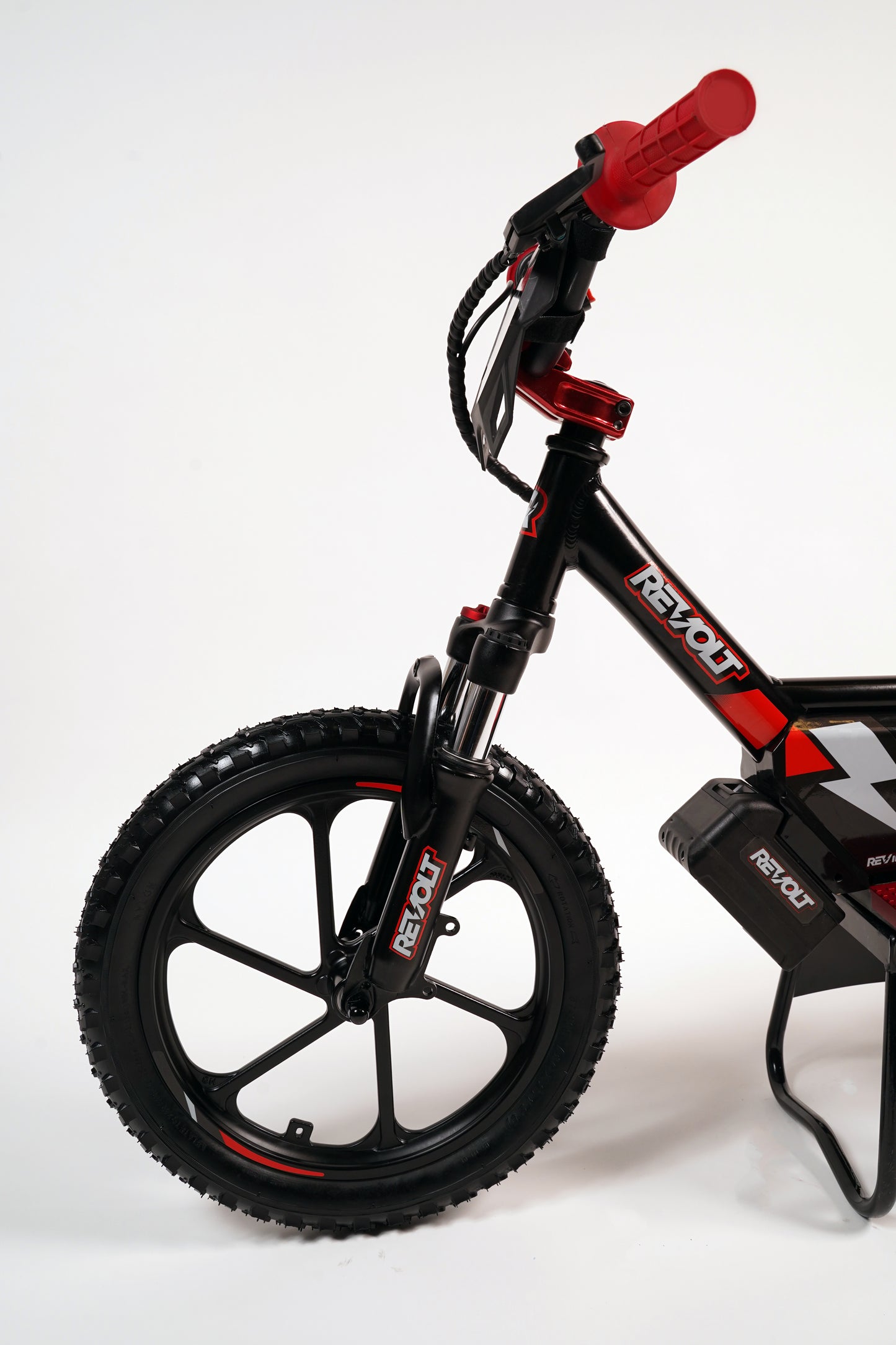Revolt 16 EDRIVE Brushless Black and Red